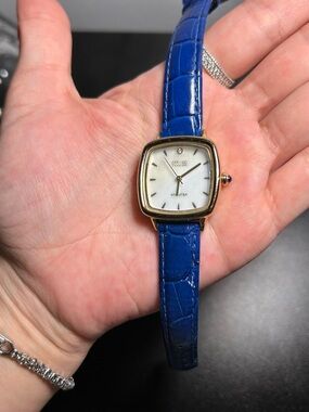Ecclissi Watch MOP Royal Blue Genuine Cowhide Leather Band Needs Battery